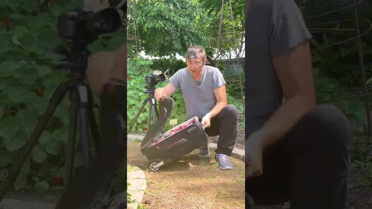 Ferme ton sac photo pour que ton boitier ne finisse pas sur les graviers