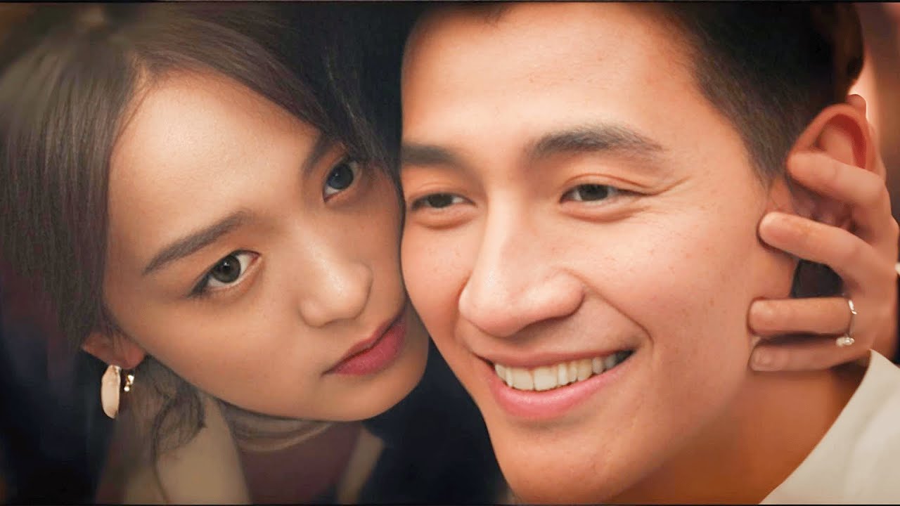 出軌男為騙取妻子財產假意製造驚喜，不料老婆早已識破！#chinesedrama #cdrama #love #何泓姗
