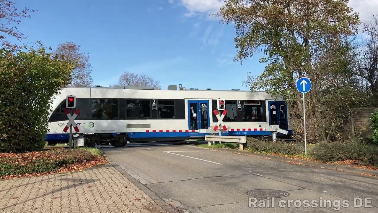 Rail crossing Grevenbroich-Kapellen [DE] ⨉ Bahnübergang ⨉ Spoorwegovergang | Rail crossings DE