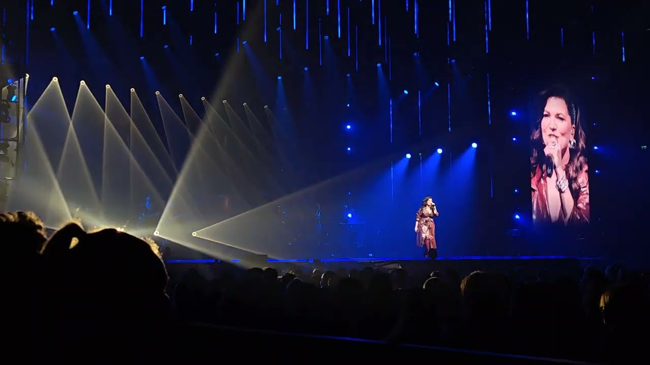 Suvi Teräsniska - Kaikki mussa tahtoo ( Iskelmä Gaala 14.02.2025)