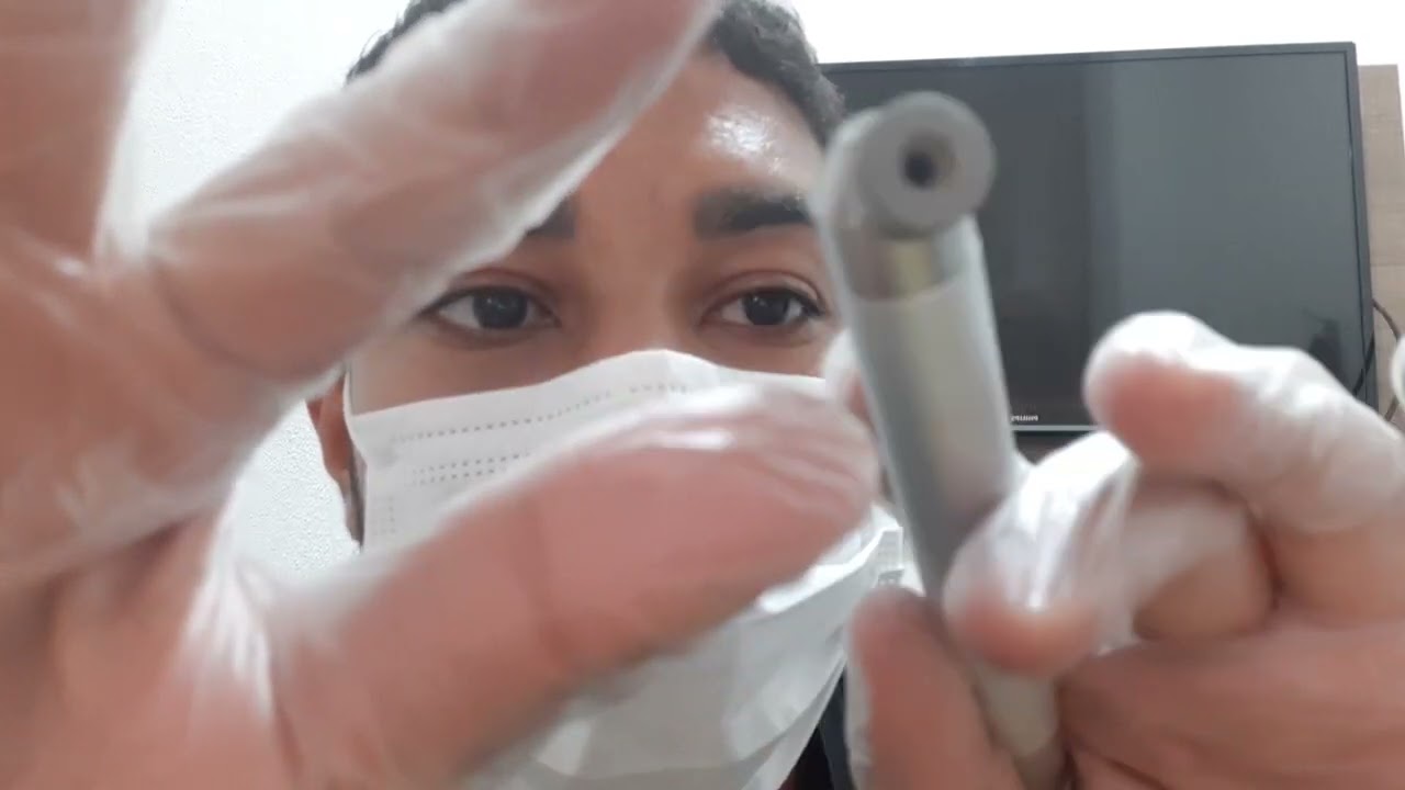 ASMR - estética peeling de diamante (voz normal, água, luvas)