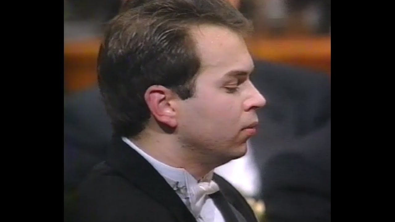 Eldar Nebolsin, piano: Rachmaninov Rhapsody Paganini Op.43 - Spanish RTVE Orchestra - S. Comissiona