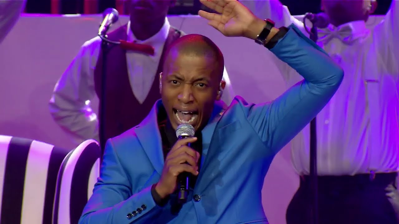 Ntate Kemang | Spirit Of Praise 6 ft Dumi Mkokstad