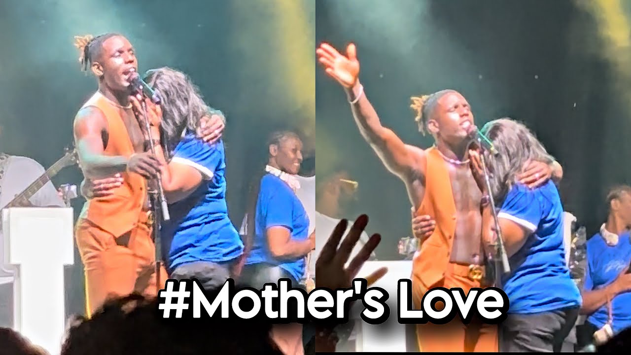 Jamal Roberts on the Stage with his godmother during a wonderful performance in Mississippi 