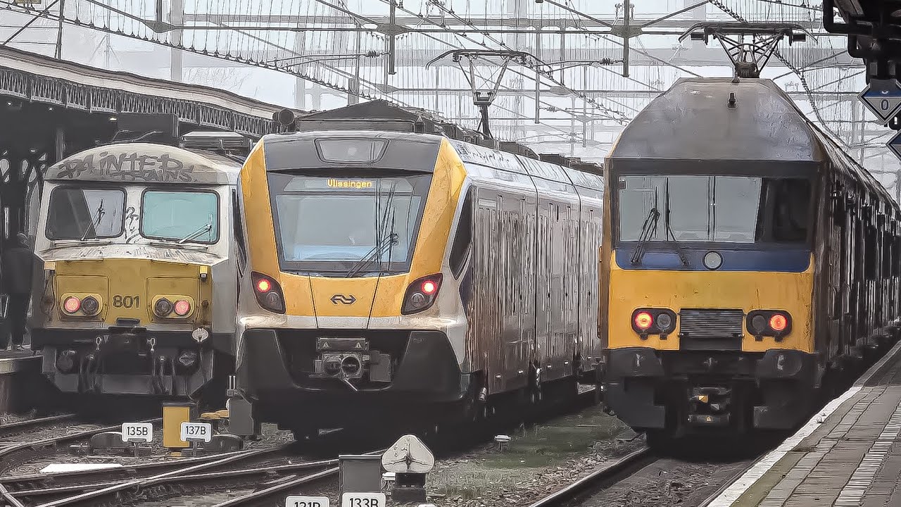 Trains at Roosendaal Station (4K) 27-12-24