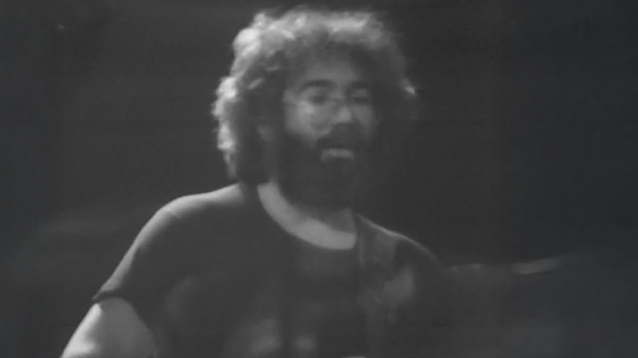 Grateful Dead - Scarlet Begonias / Fire On The Mountain  | Live at Capitol Theatre (1977)
