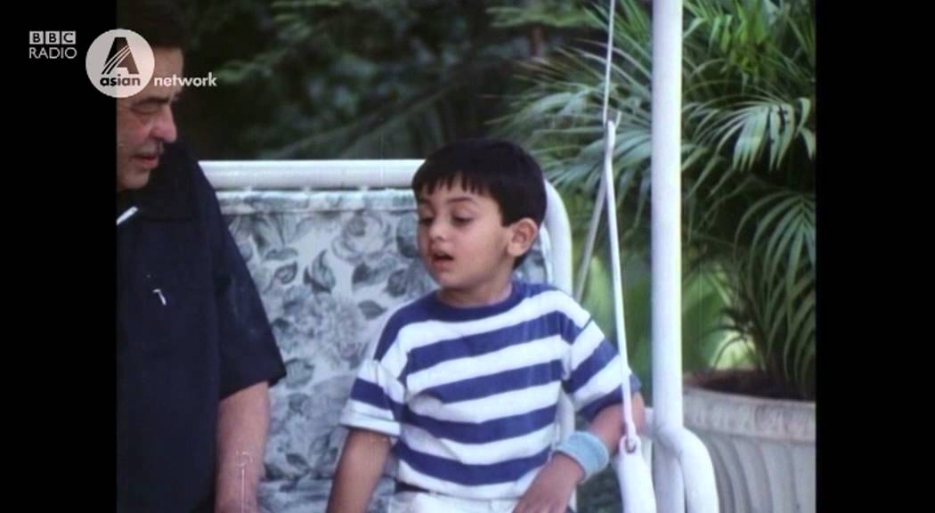 Ranbir Kapoor with his grandfather Raj Kapoor when he was six years old!