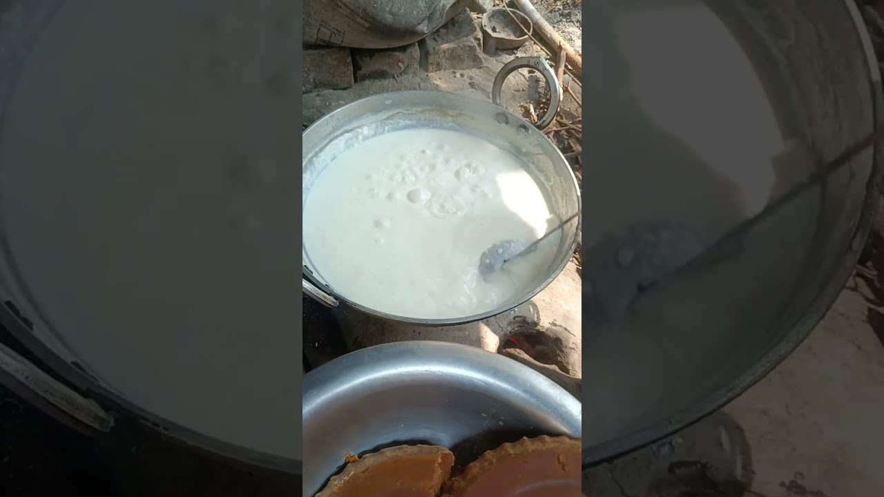 Khejur gur er payesh. 