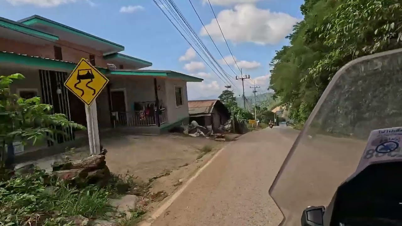 Northern Thailand Motorbike Tour. Day 6 Phu Chi Fa.