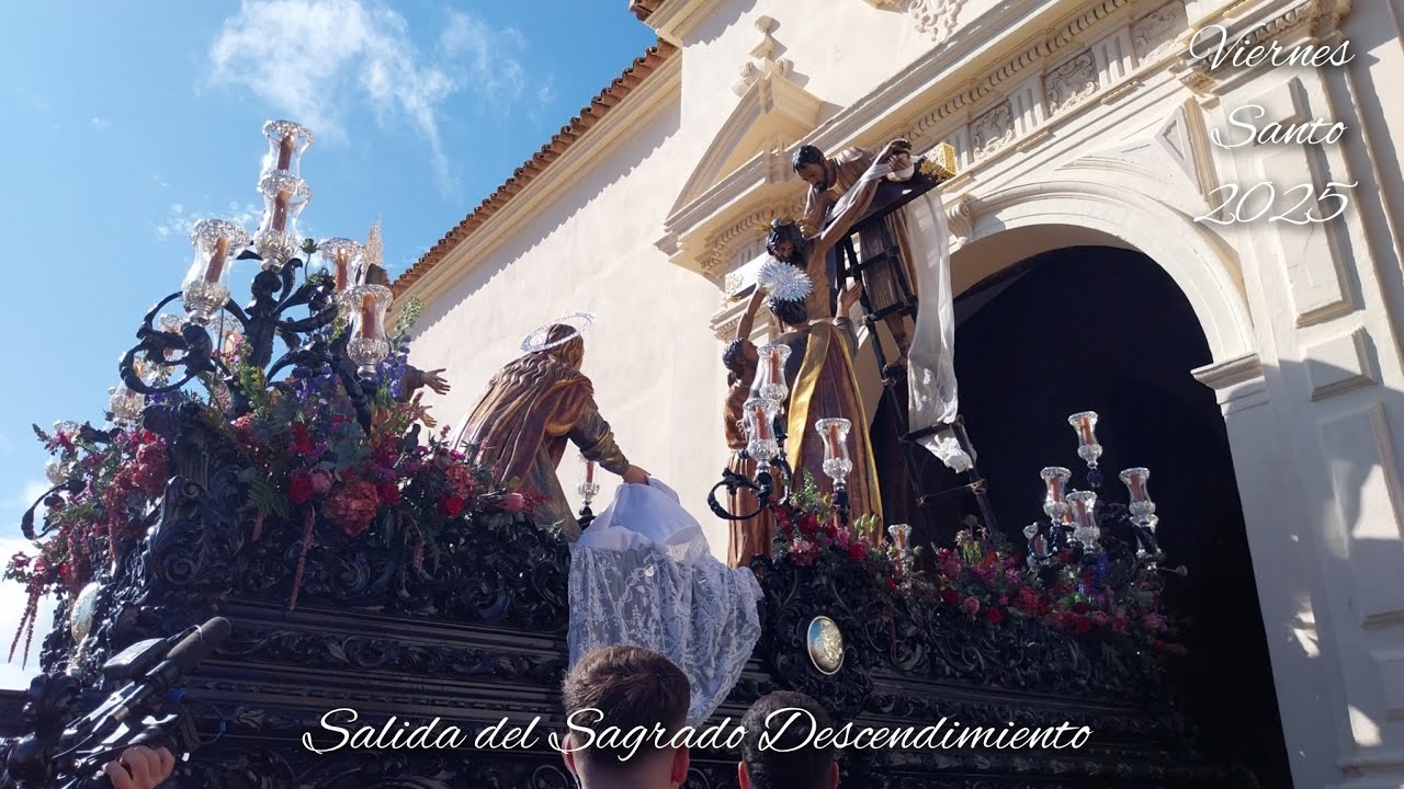 Salida del Descendimiento | Viernes Santo Huelva 2025 (HD)
