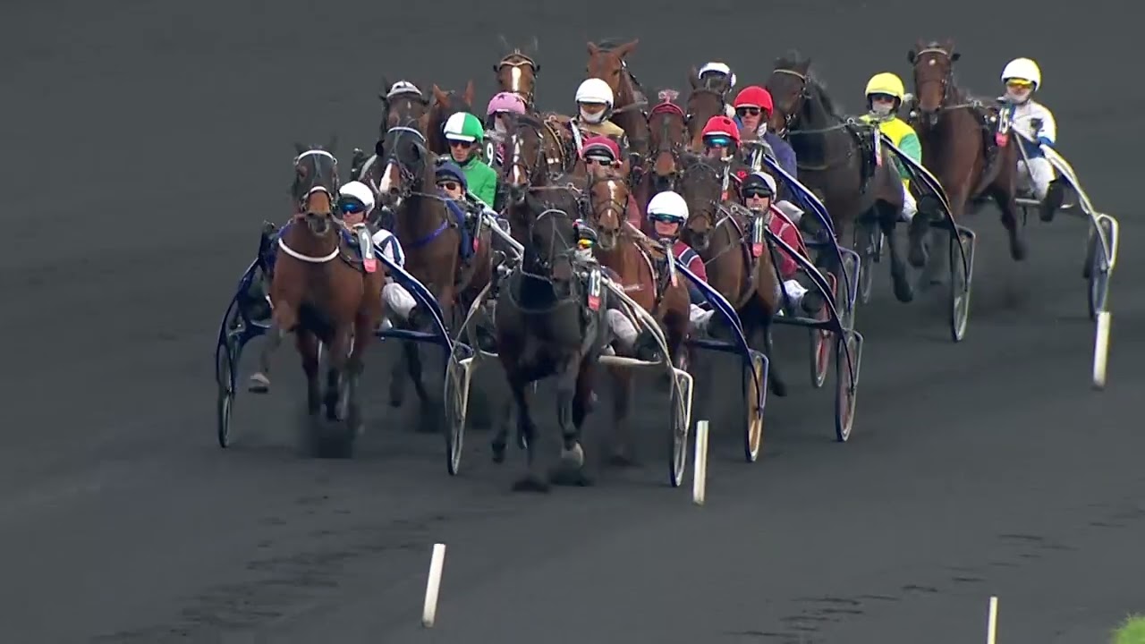 LA COURSE - PRIX D'AMERIQUE LEGEND RACE 2023 - PRIX D'AMERIQUE RACES ZETURF - HOOKER BERRY