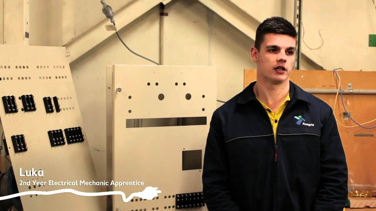 Ausgrid - What happens in the first year of your Apprenticeship?