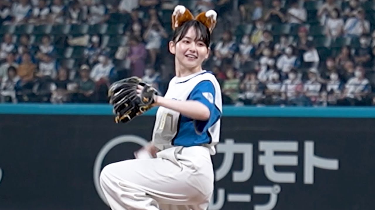 山田杏奈がきつね耳姿で始球式。ノーバンならずも「いつかは」と前向き／パナソニック エコナイター