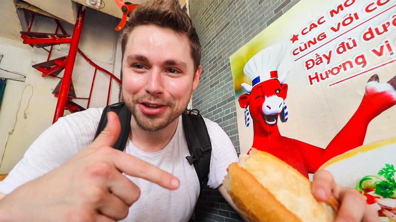 You Either LOVE IT OR HATE IT - Mắm tôm + UNDER $1 Street Food: Hanoi, Vietnam