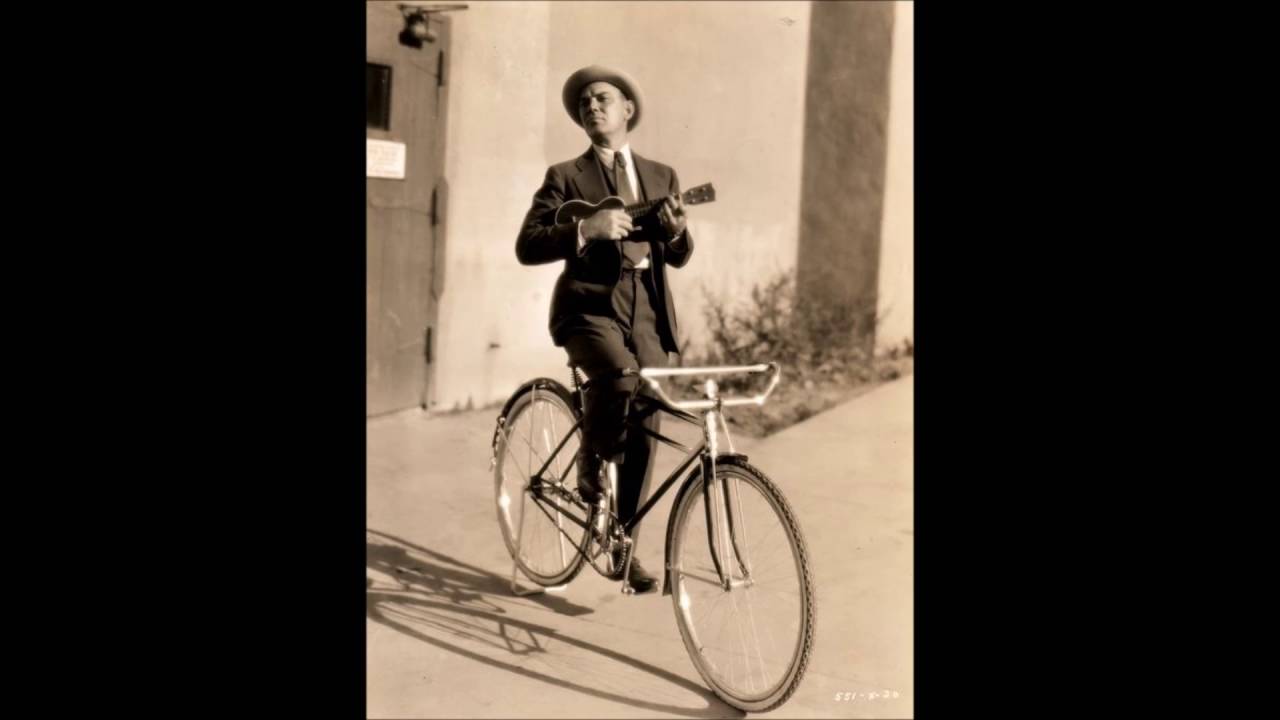 Cliff Edwards - It's Only a Paper Moon (1933)