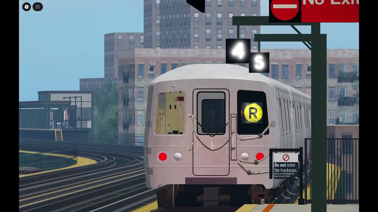 Potadoburg bound R46 R local train arriving and departing 66th Street - Excalibur.