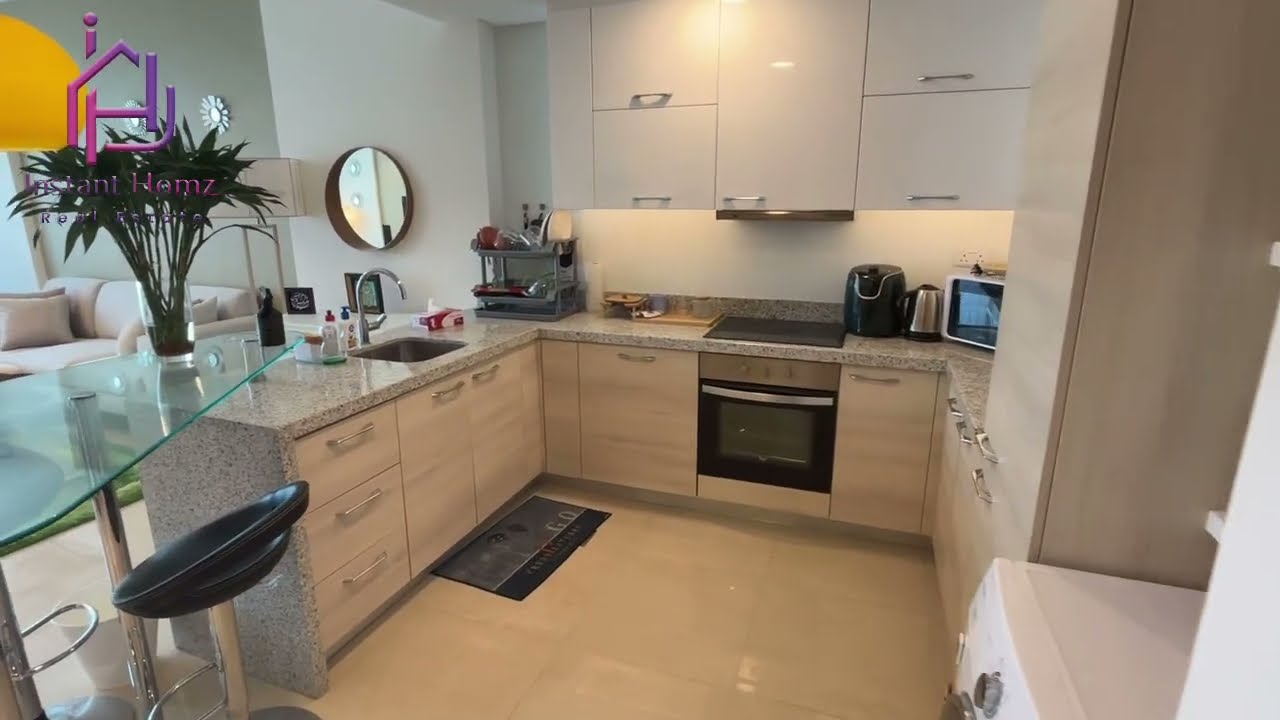 EXCELLENT | MODERN ONE-BEDROOM | READY TO MOVE IN (MK S27)