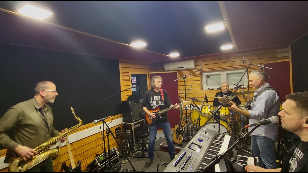 Showtime Band - Whiskey In The Jar (cover)