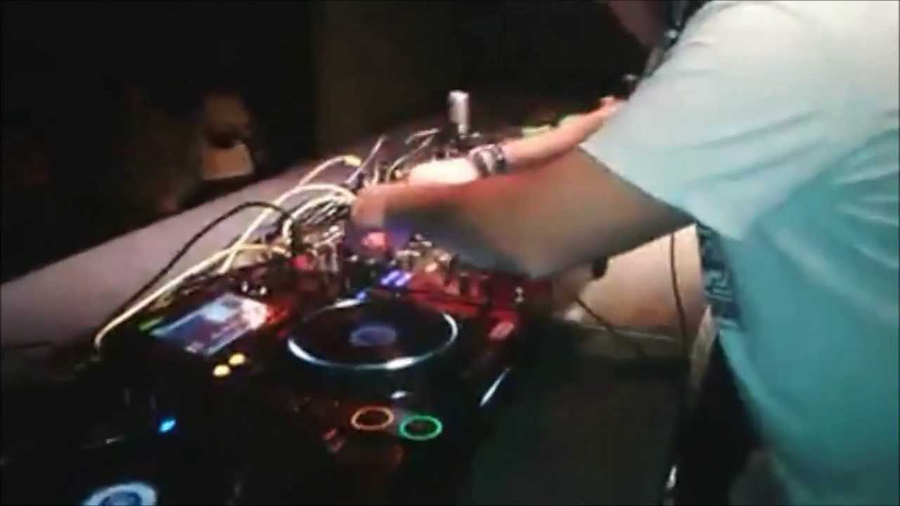 Shakedown Crew Promo: Danger @ Wobble Trouble Invites Phantom Dub Digital