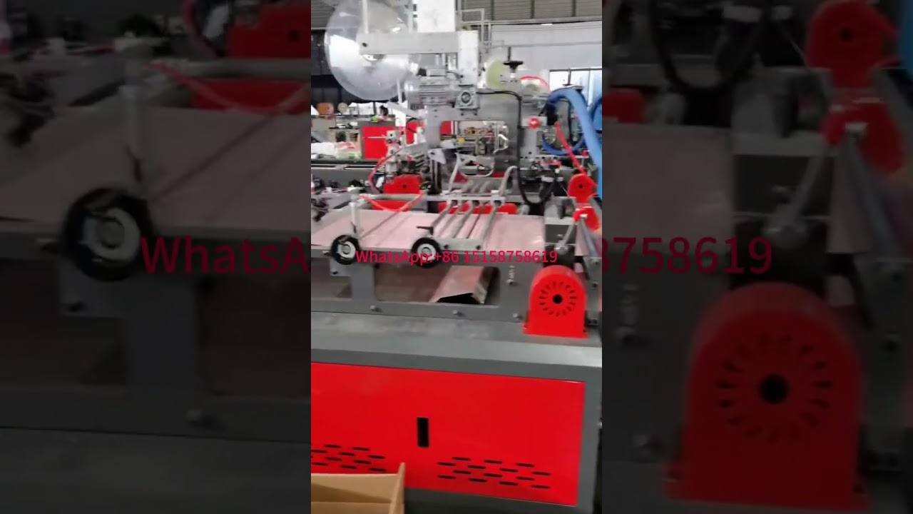 Semi-automatic courier bag machine with Servo Triangle folding unit in high-speed production