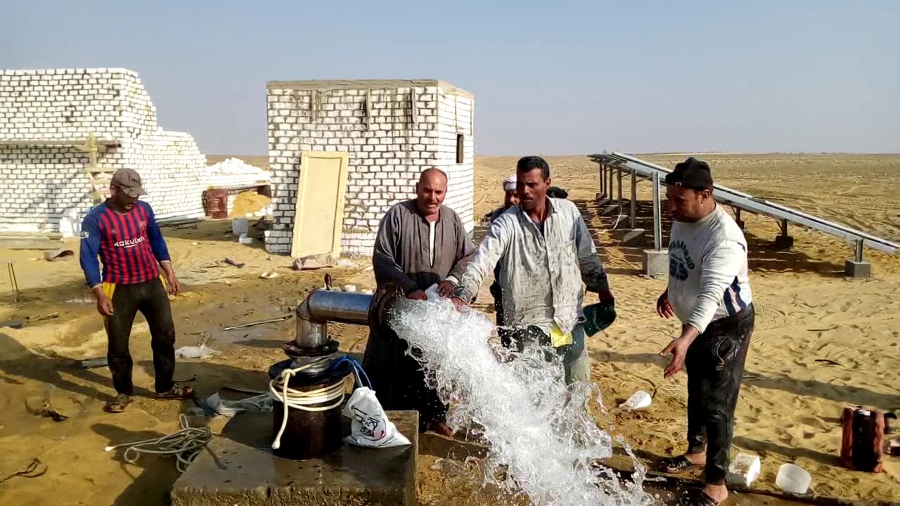 محطة الطاقة الشمسية تجربة بئر بعمق 120متر وقدرة40كيلوات  ساعه#وامهرعمال_علي_الاطلاق_افكار_وابداعات_