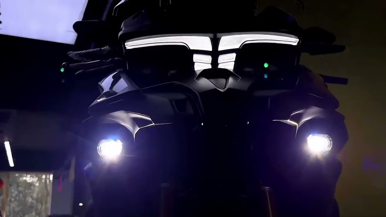 Prueba Voge 525 DSX Dark Knight: diseño, equipamiento y polivalencia trail