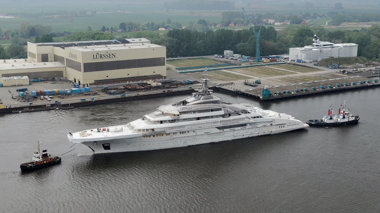 4K | FLOAT OUT Yacht Project REDWOOD / OPUS - L&uuml;rssen shipyard