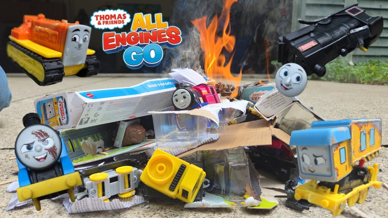 Destruction Race of Thomas and Friends All Engines Go Motorized Engines