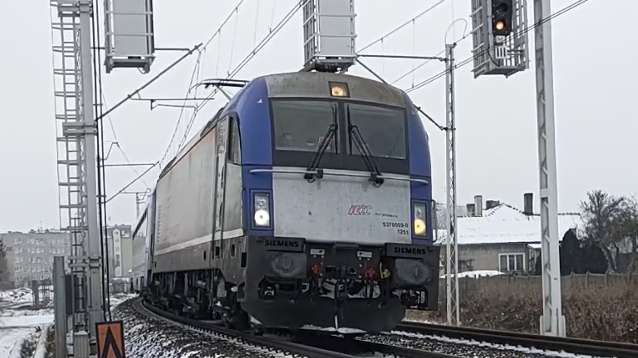 Geotermia Koło / Przecisk rurociągu pod torami / Przejazd EIC 45/71008 Berlin - Warszawa / 18.12.22
