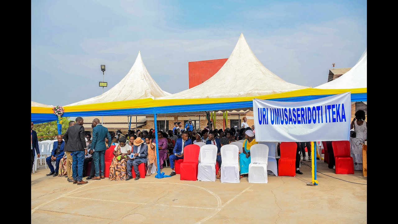 PARUWASI MUGINA (KABGAYI): DIYAKONI UWIRAGIYE ALPHONSE AHAWE UBUPADIRI HANATANGWA UBUDIYAKONI