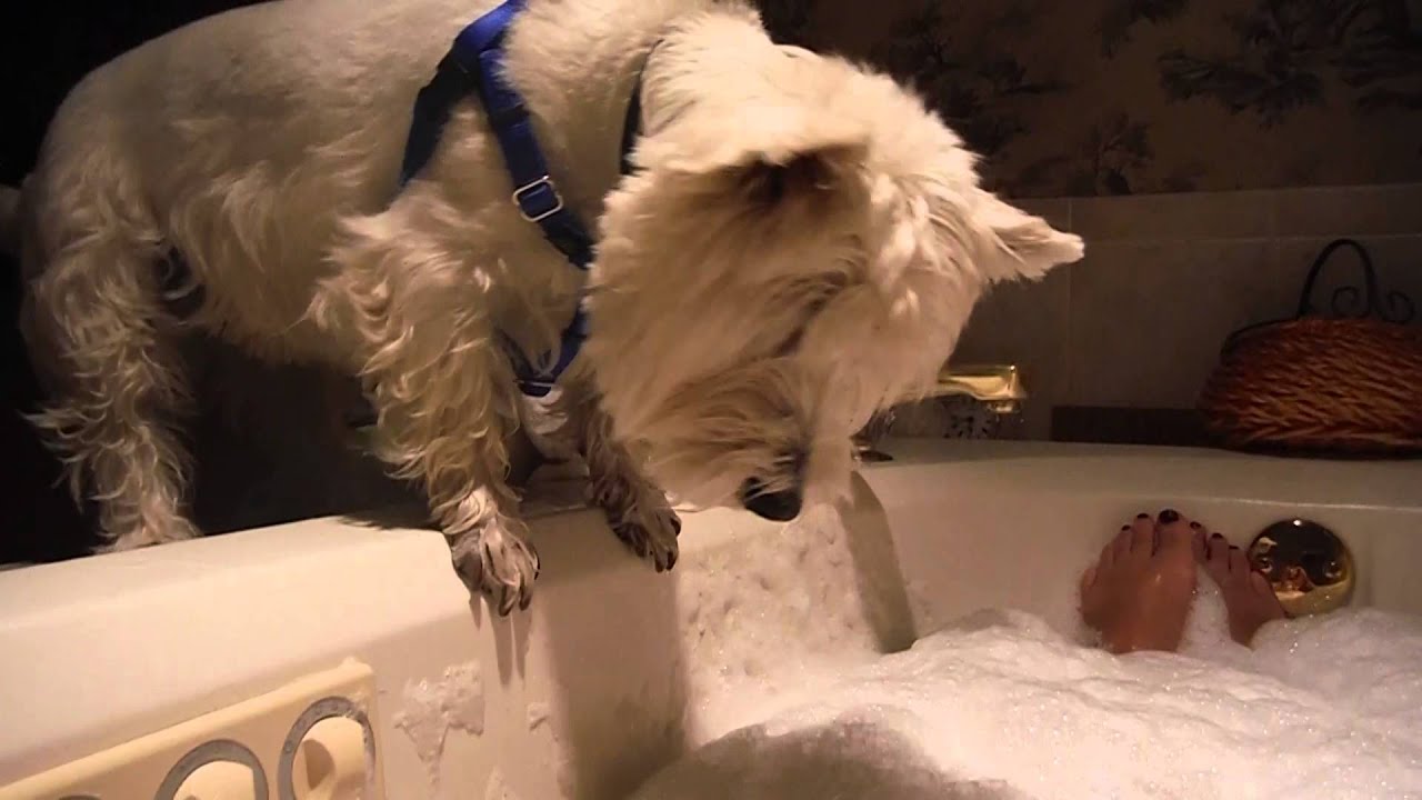 Keenan falls in the bath