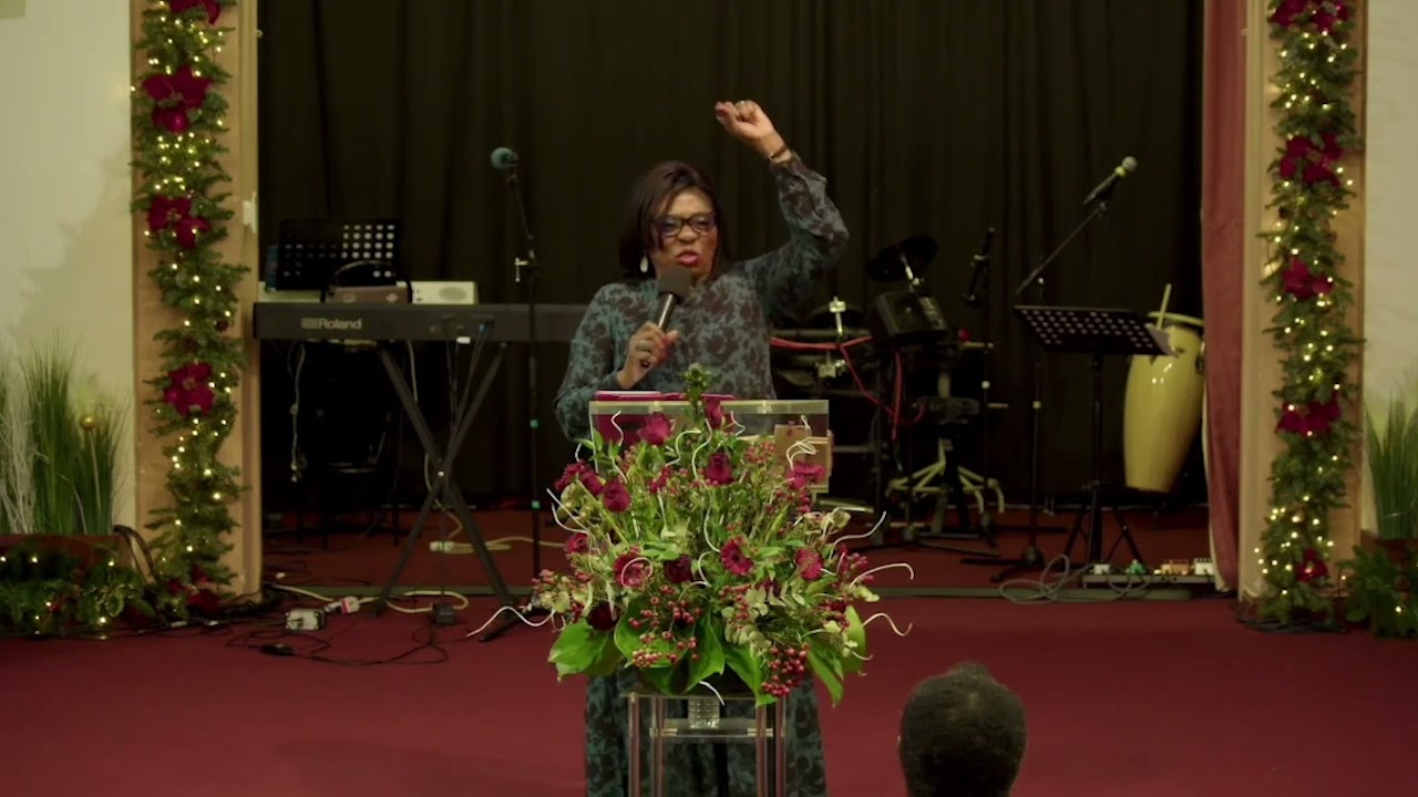 Reaching Forward in 2023 - Setting Goals (Rev. Funke Ewuosho)