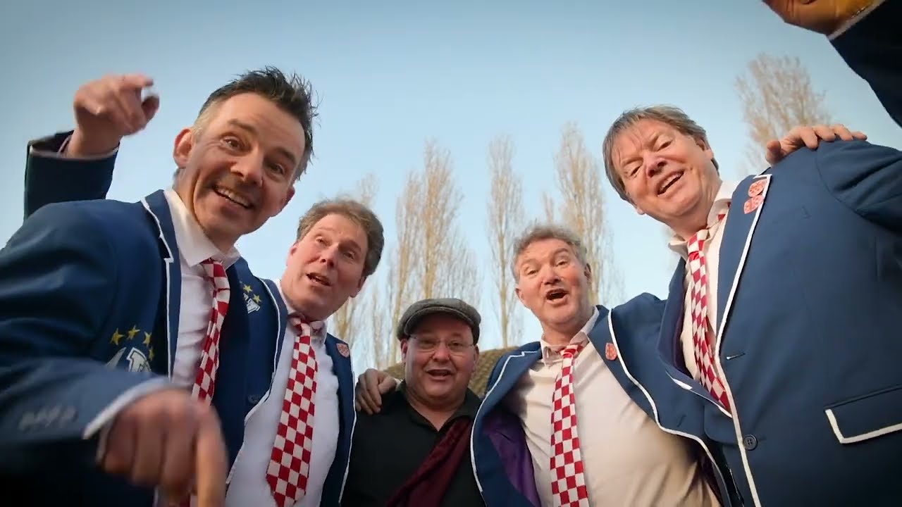De Vier Viltjes ft. DJ Geert - Bek Vol Bier (officiële videoclip) CARNAVAL 2022