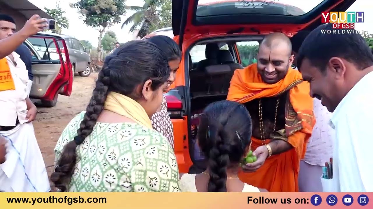 Kashimatadhipati HH Srimad Samyamindra Thirtha Swamiji visited few farms near Bengaluru.