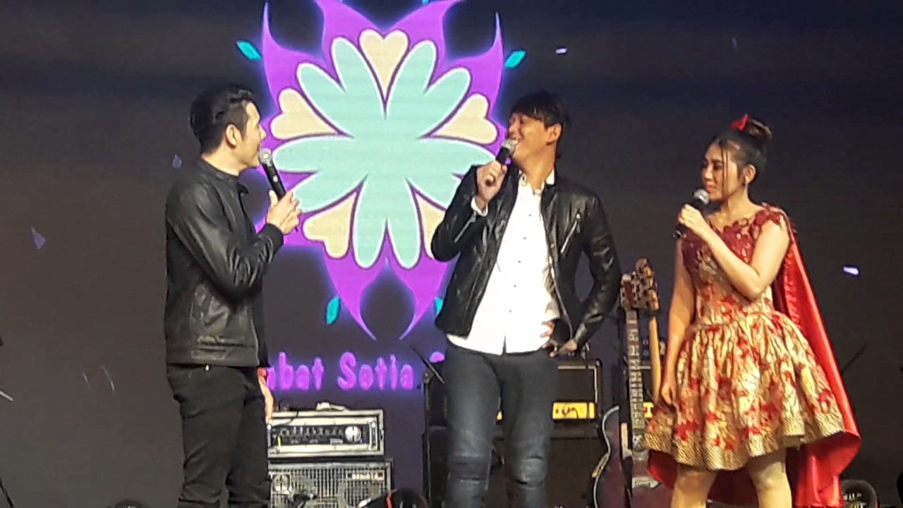 PAPINKA DADALI VIA VALLEN LIVE IN HONGKONG full dadali
