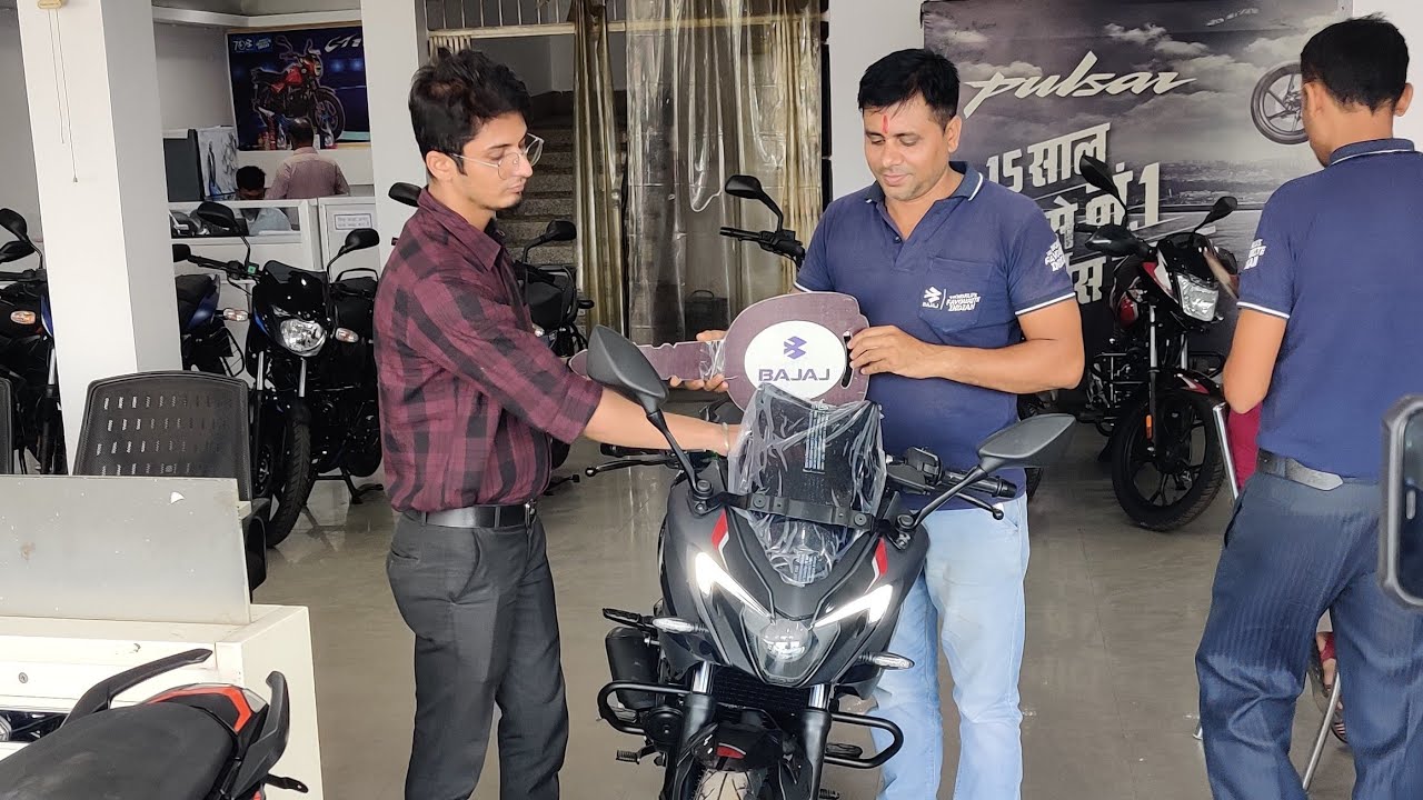 Taking Delivery of 2022 Bajaj Pulsar F250 Brooklyn Black Dual Abs @bevidaakash