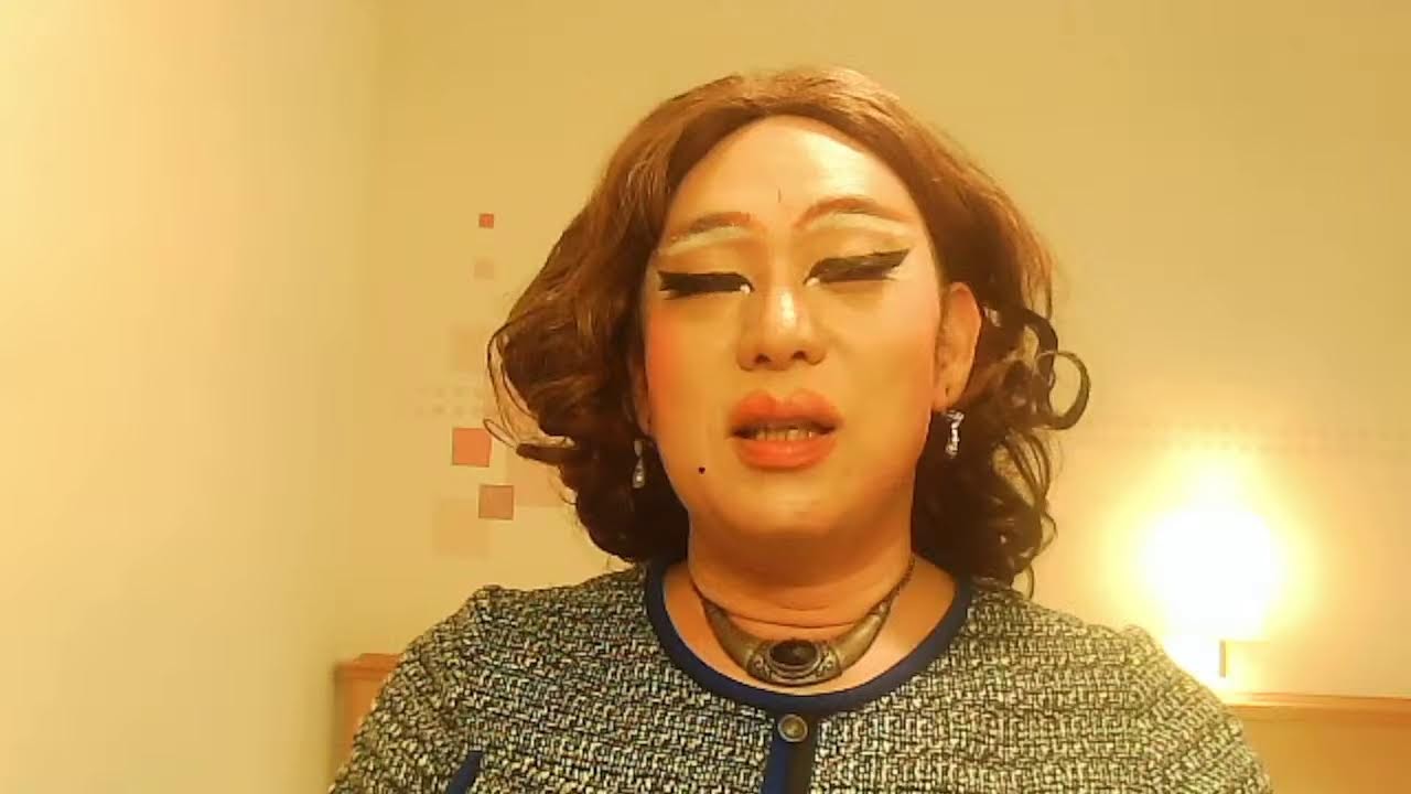 大阪のホテルから生配信！女装がdo with cafeの滞在話や食事内容を視聴者に言いながら、魚肉ソーセージを食べて、食べ過ぎで気分が悪くなるドキュメンタリー【ニューレディー肉乃小路ニクヨと生晩酌】