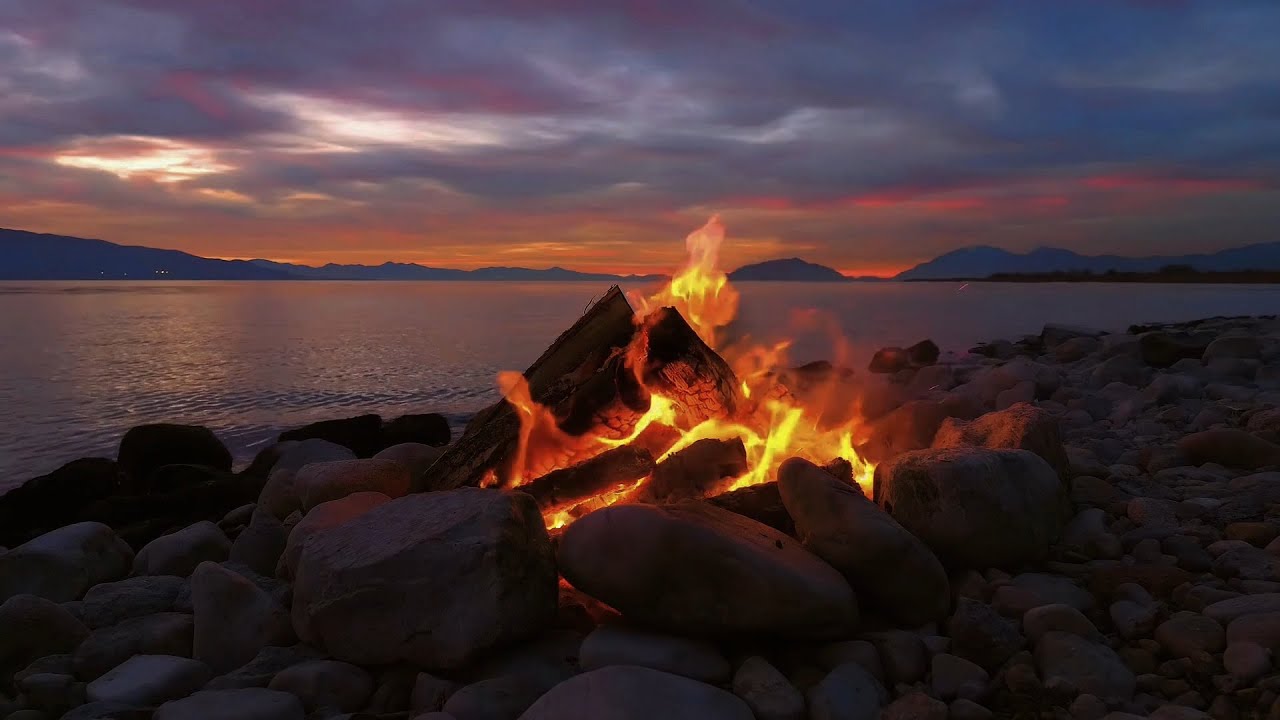 Chill Ambient House – Deep & Relaxing Night Vibes | Chillwave District