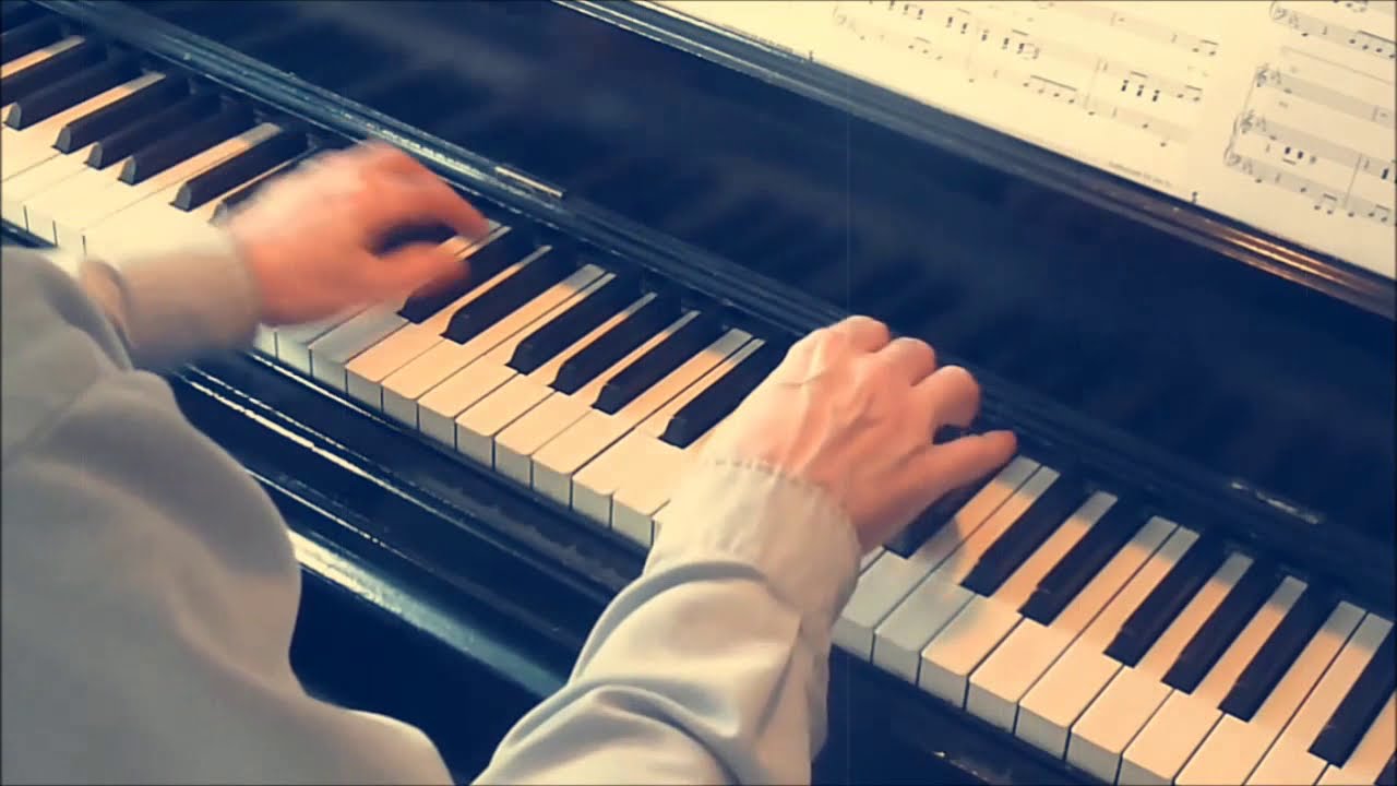 Save the last dance for me.   Piano: André Caron