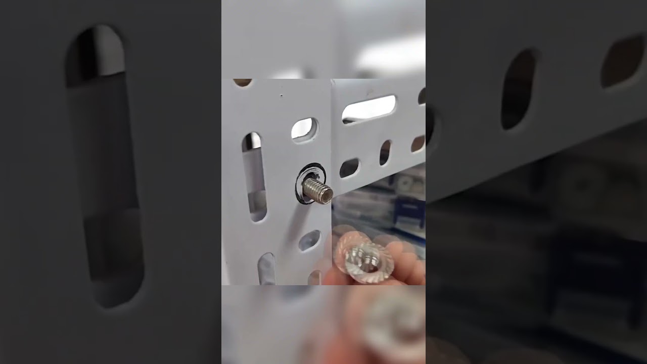 The difference between hex nuts and hex flange nuts in installation