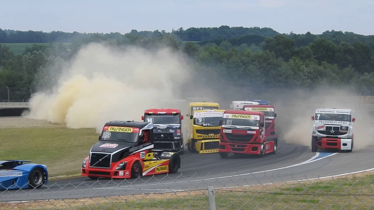 IMPRESSIONNANT DÉPART COURSE 2 NOGARO 2017