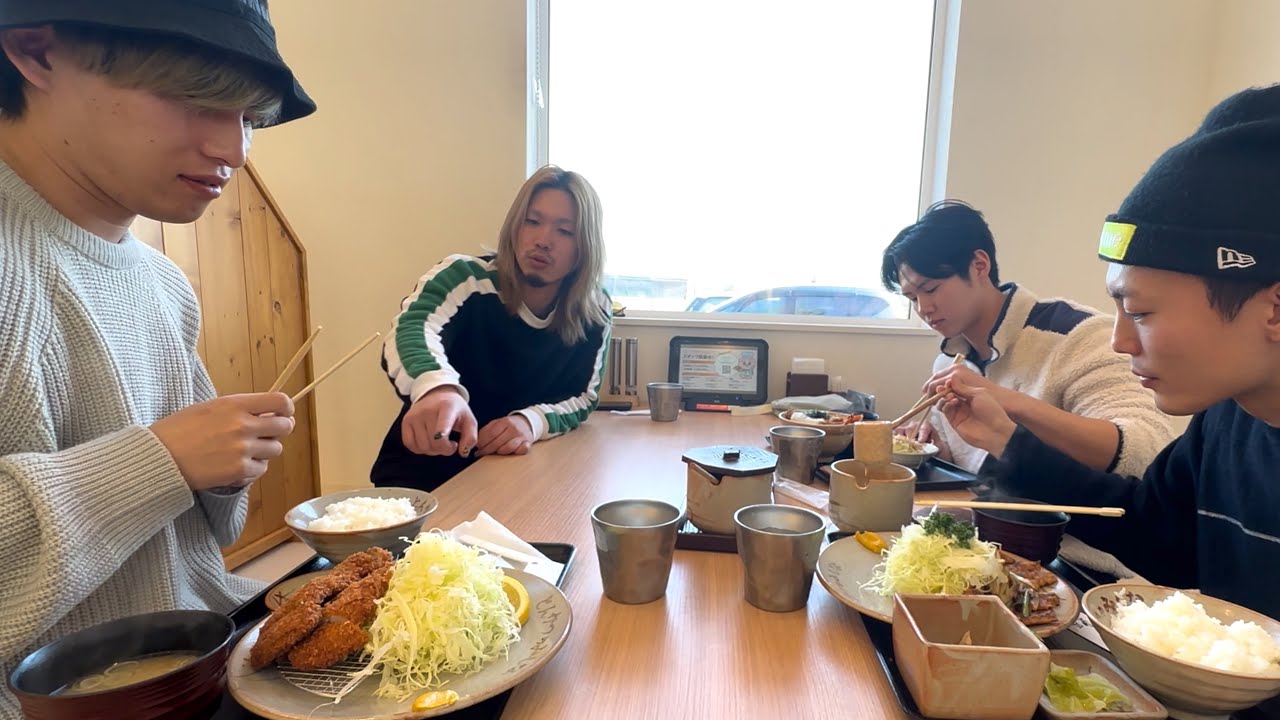 【ガチギレ】注文した料理が１人だけ来ない事にキレまくる