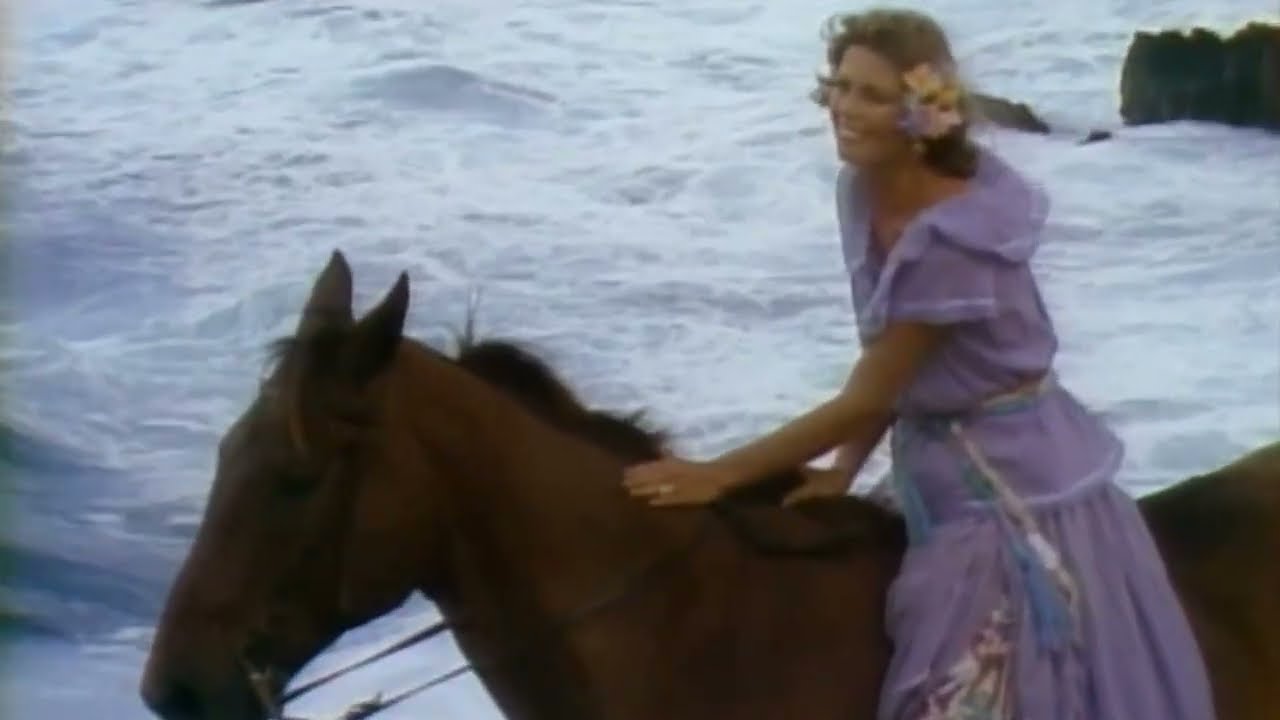 Toni Tennille - Just the Way You Are (Music Video in Hawaii)