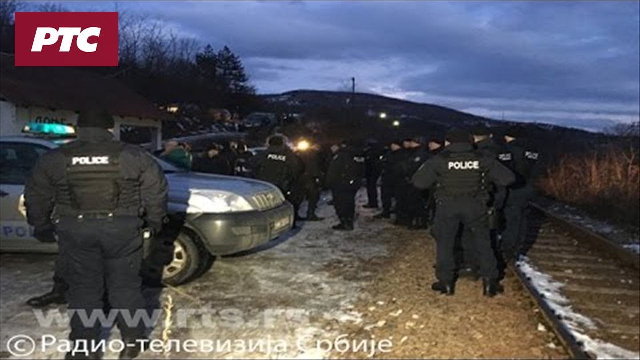 Voz iz Beograda za Mitrovicu stao u Raški, jake snage kosovske policije na Jarinju