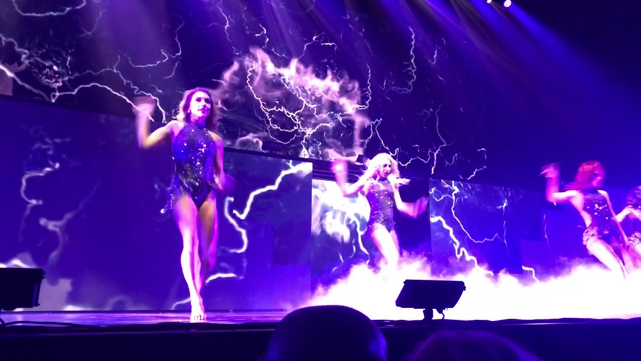 Dancing With The Stars Tour Light Up The Night 12/30/17 Charlotte, NC Girls Dance