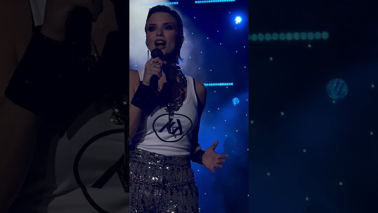 Keterina Lioliou -  I Gynaika tis zois sou Veakeio Theatro #live #concert #music #katerinalioliou