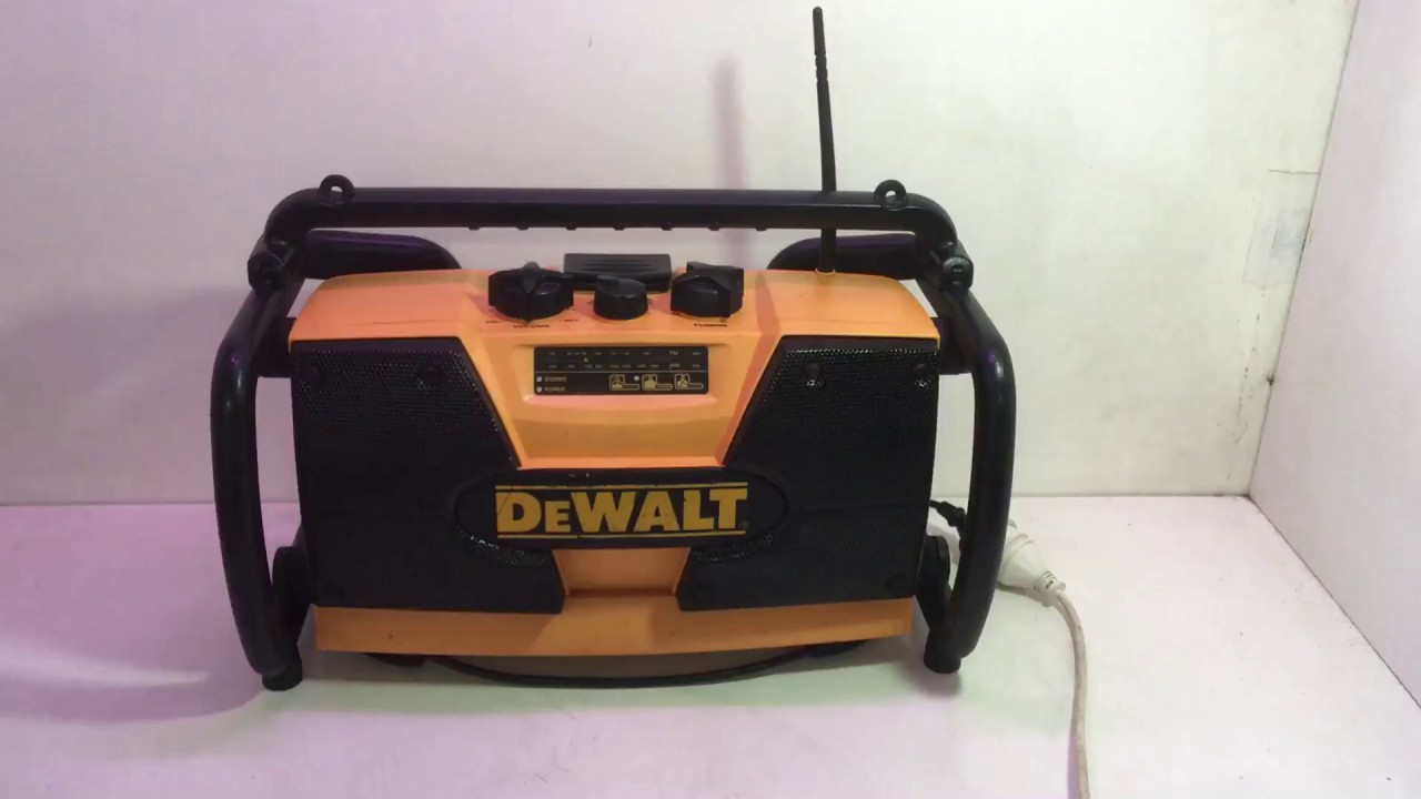 DEWALT DW911 7.2V - 18V Portable Work Site Radio Charger