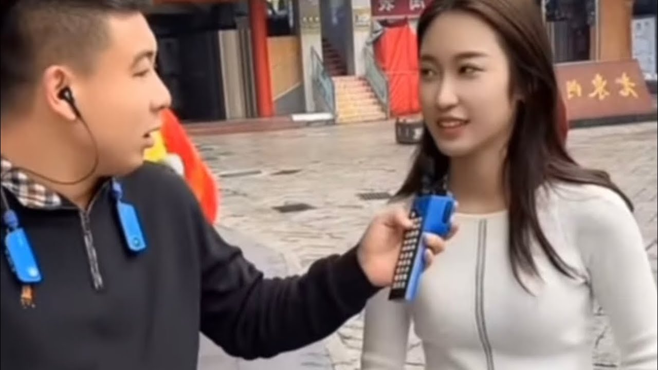 元帅户外搞笑与美女互动