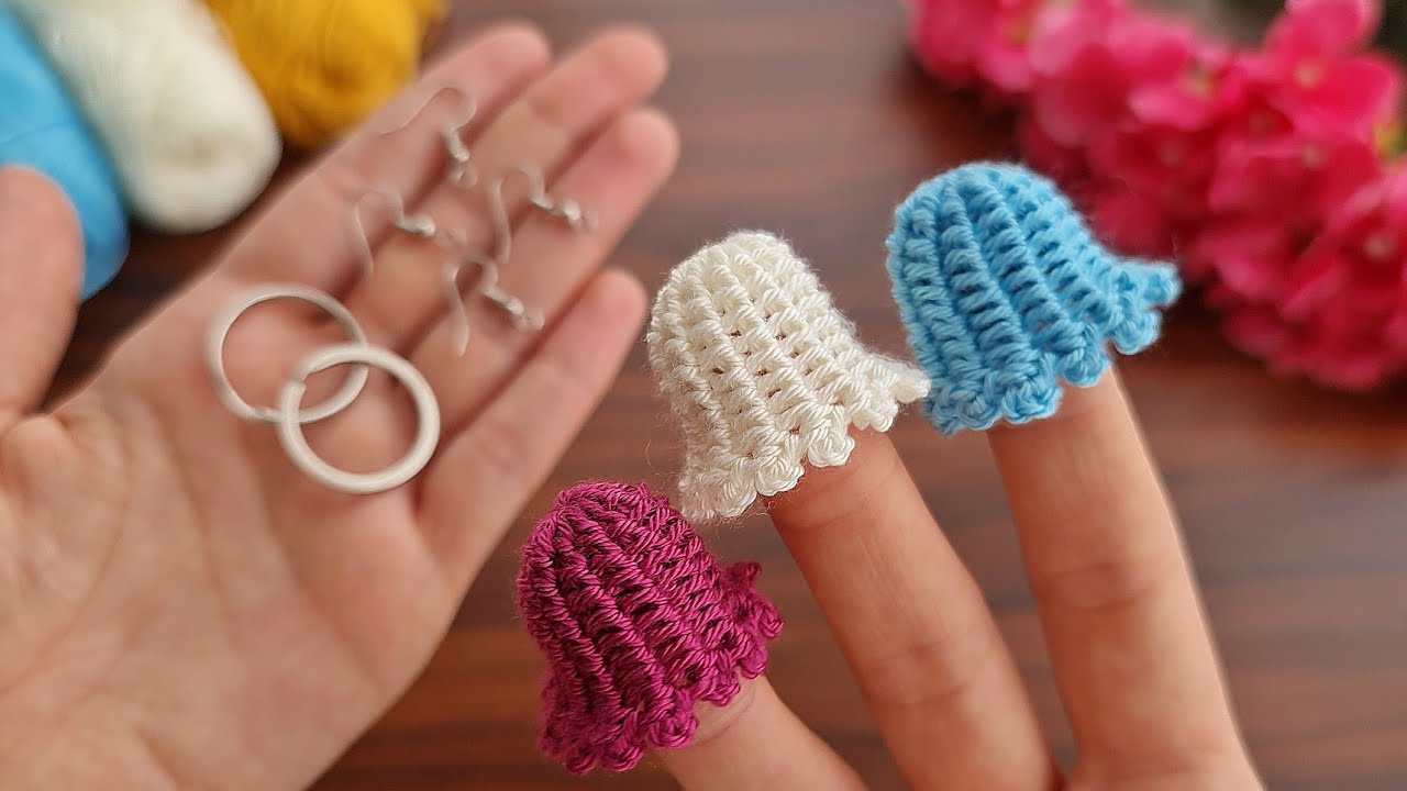What does beautiful mean, a great crochet/ Key chain earrings and home decoration gift flower making