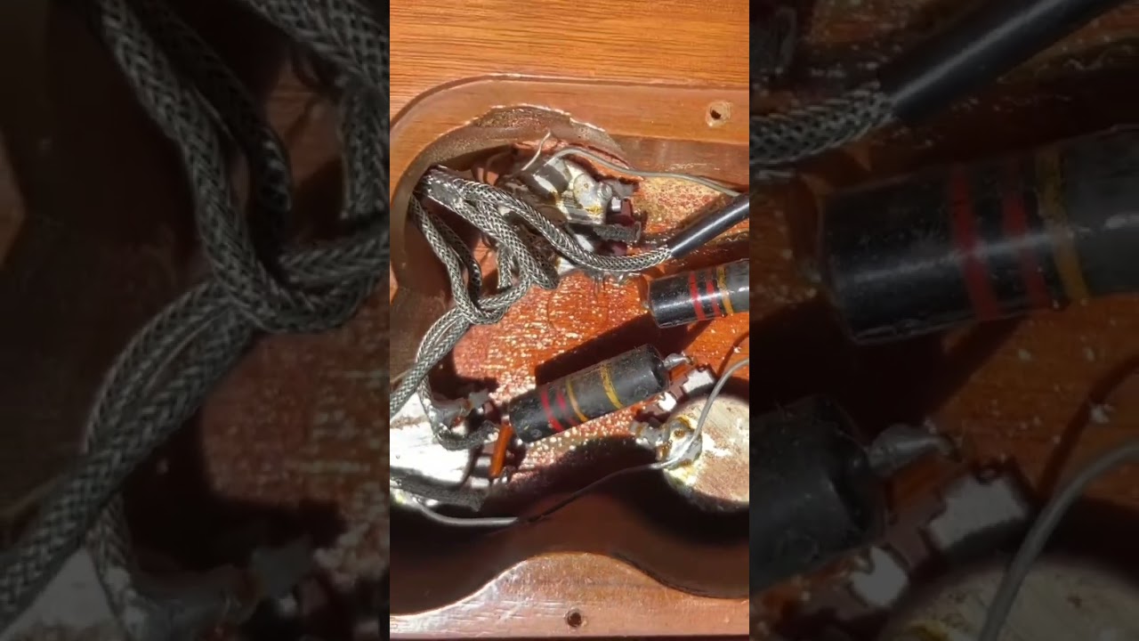 Gibson Les Paul Goldtop 1957 года из красного дерева